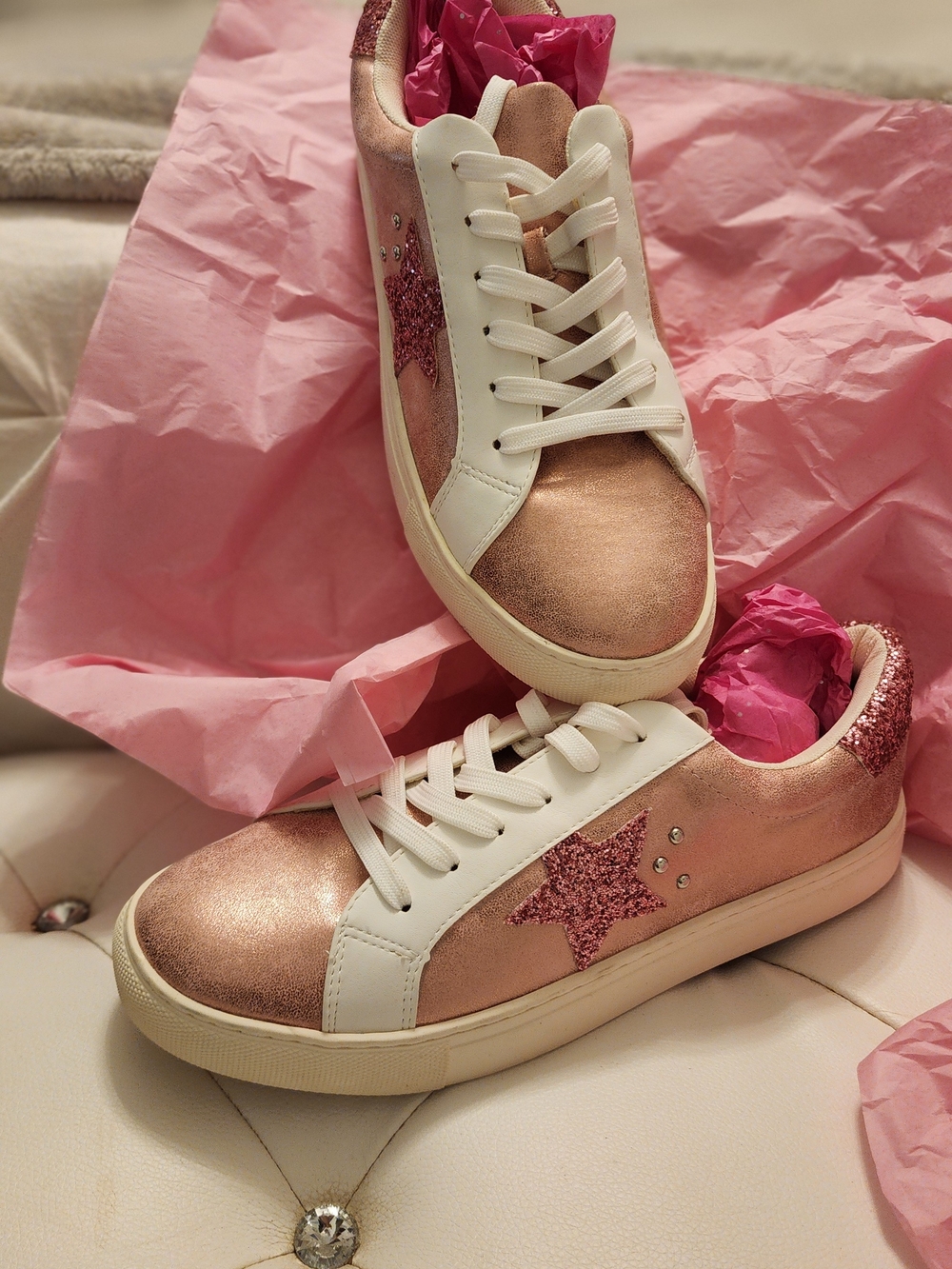 HEY GIRL BY CORKYS, Women's Pink Metallic Star Lace-Up Sneakers NWOT